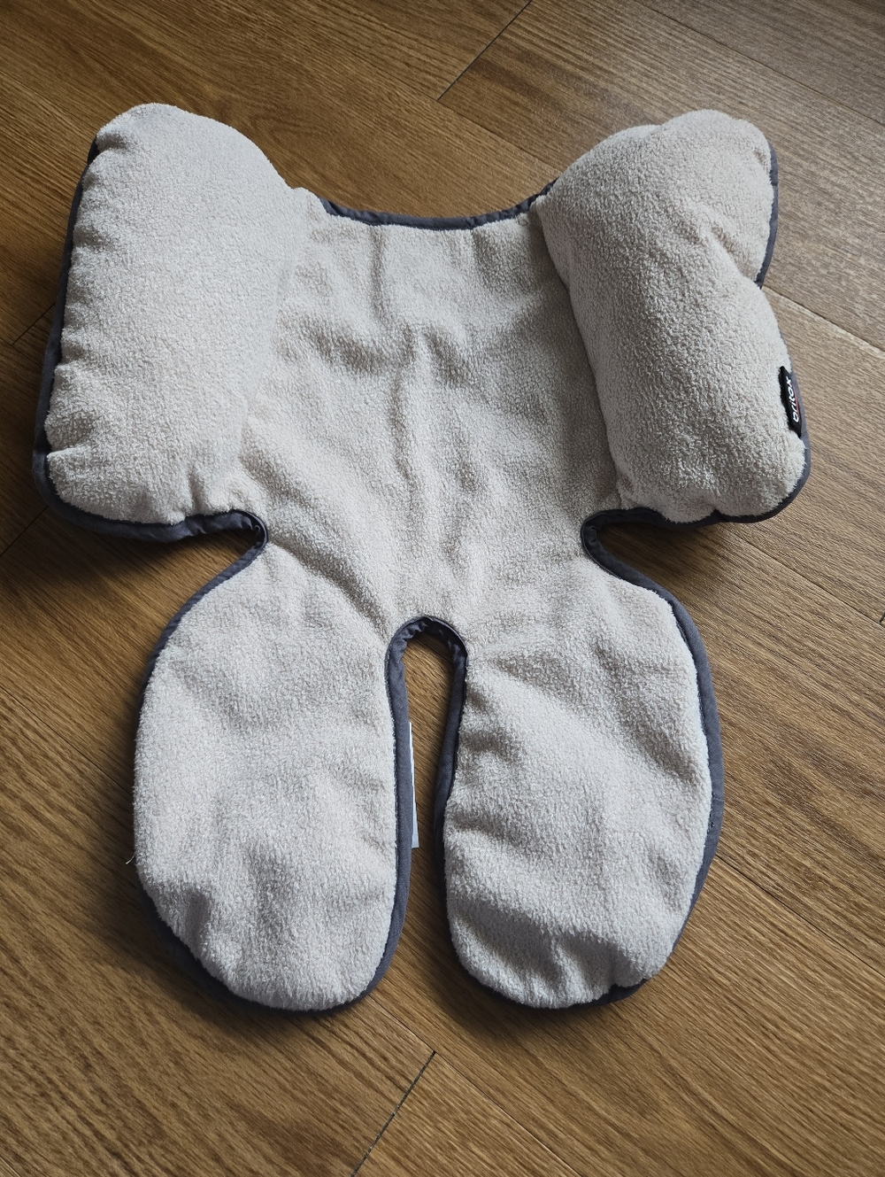 Newborn/preemie baby body insert for stroller/carseat